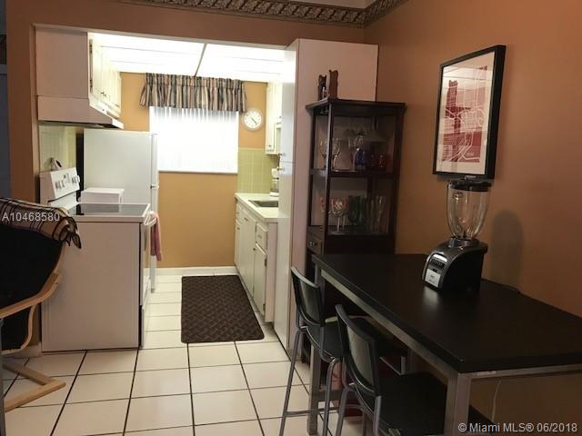 WARRENTON HOUSE CONDO - Residential