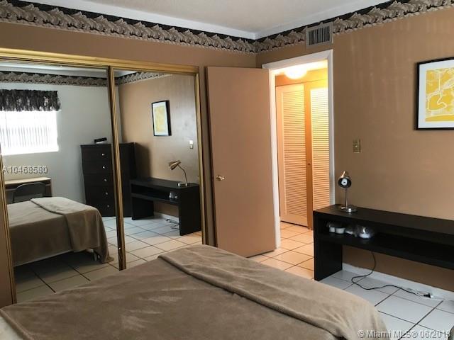 WARRENTON HOUSE CONDO - Residential