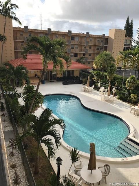 WARRENTON HOUSE CONDO - Residential