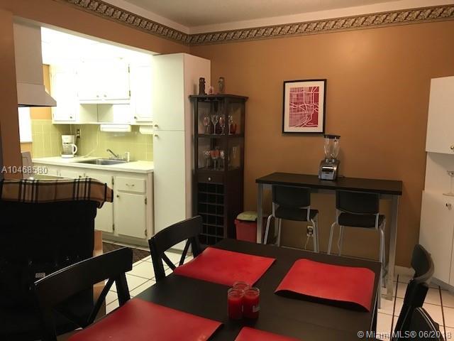 WARRENTON HOUSE CONDO - Residential