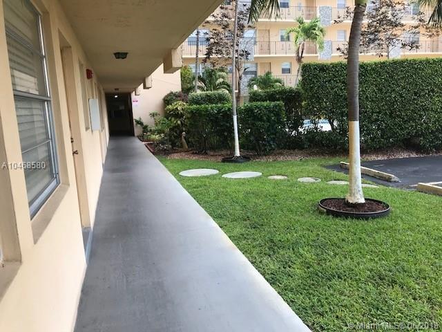 WARRENTON HOUSE CONDO - Residential