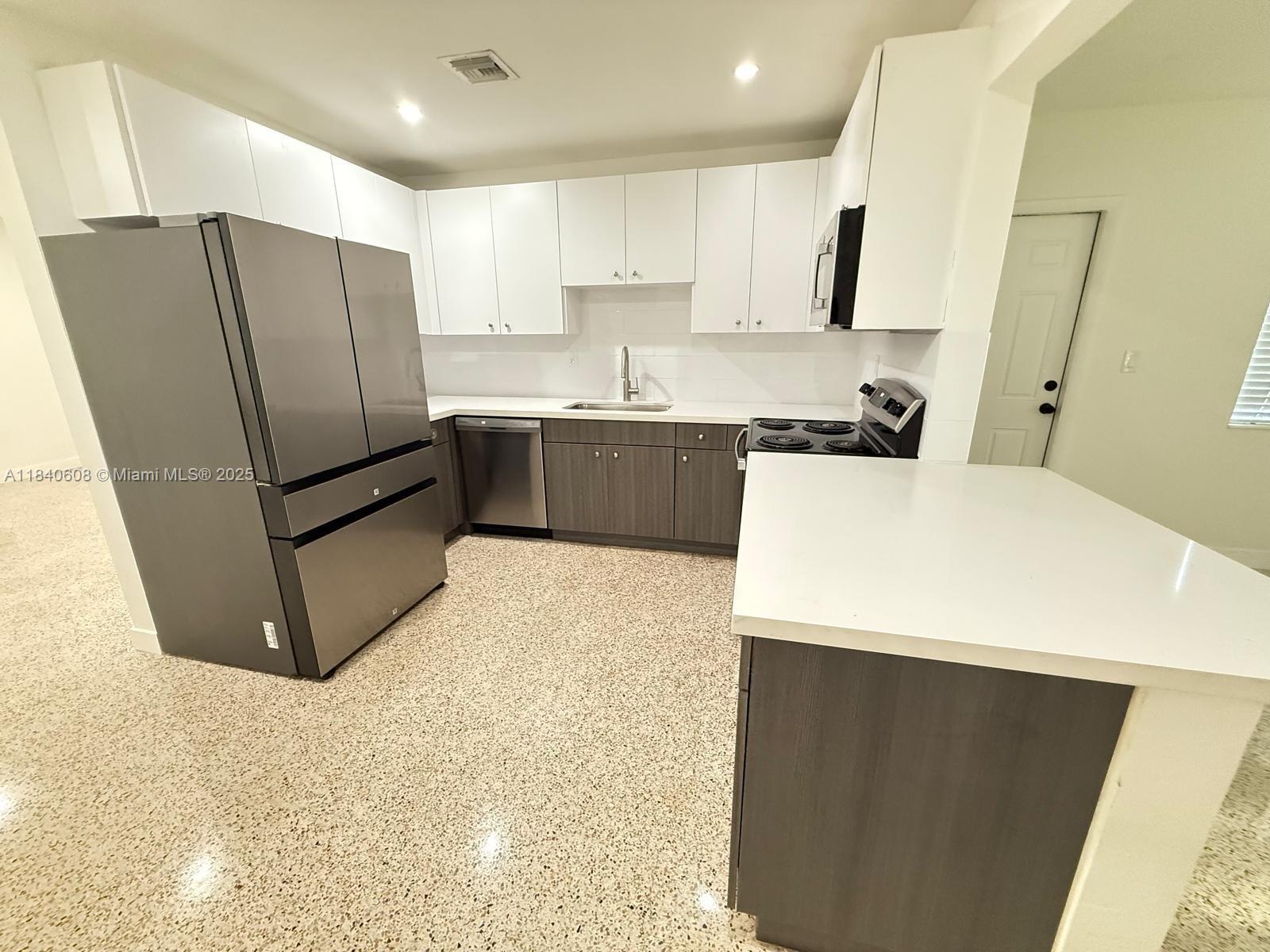 11011 SW 79th Ave 11011