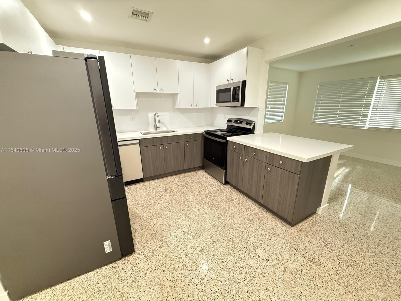 11011 SW 79th Ave 11011