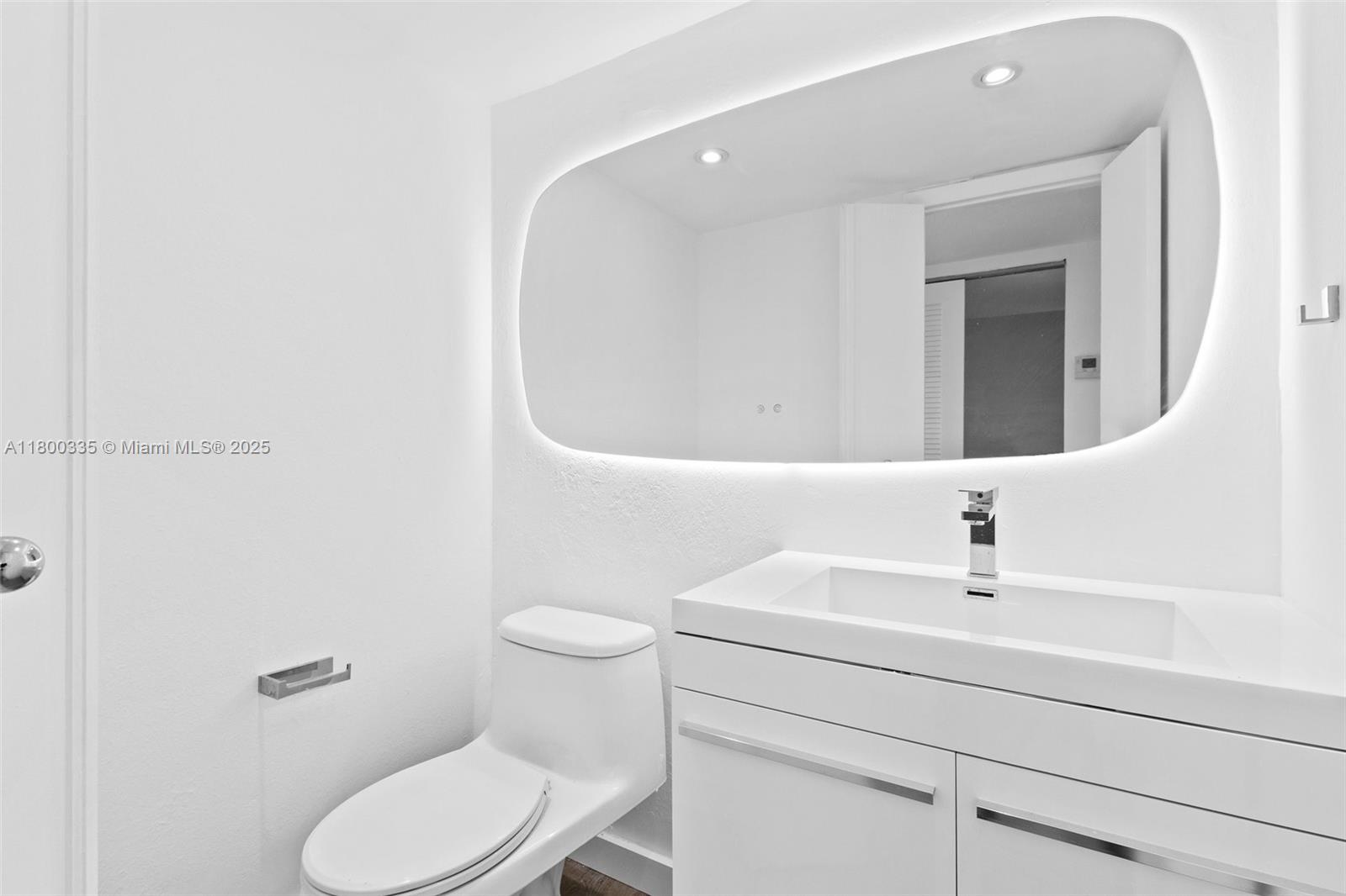 STANTON HOUSE CONDO - Residential