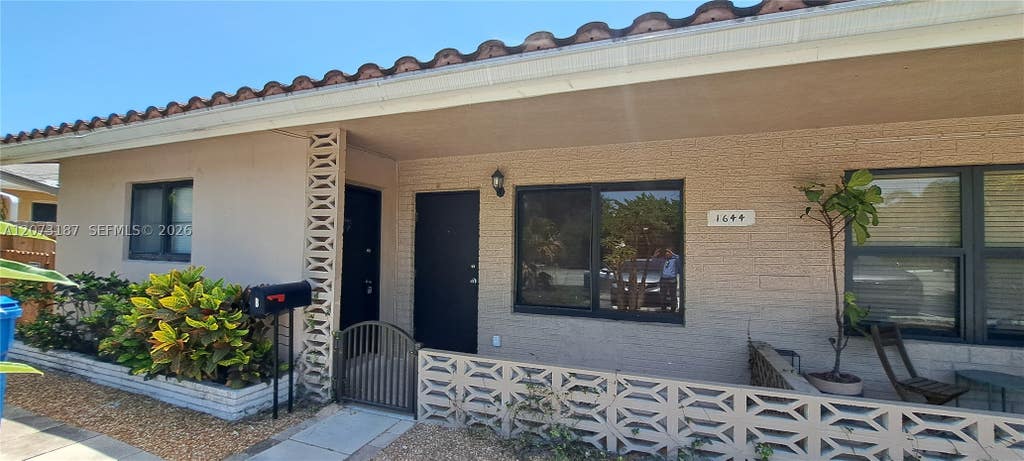Photo of 1644 NE 33rd St #B, Oakland Park, FL 33334 (MLS # A12073187)