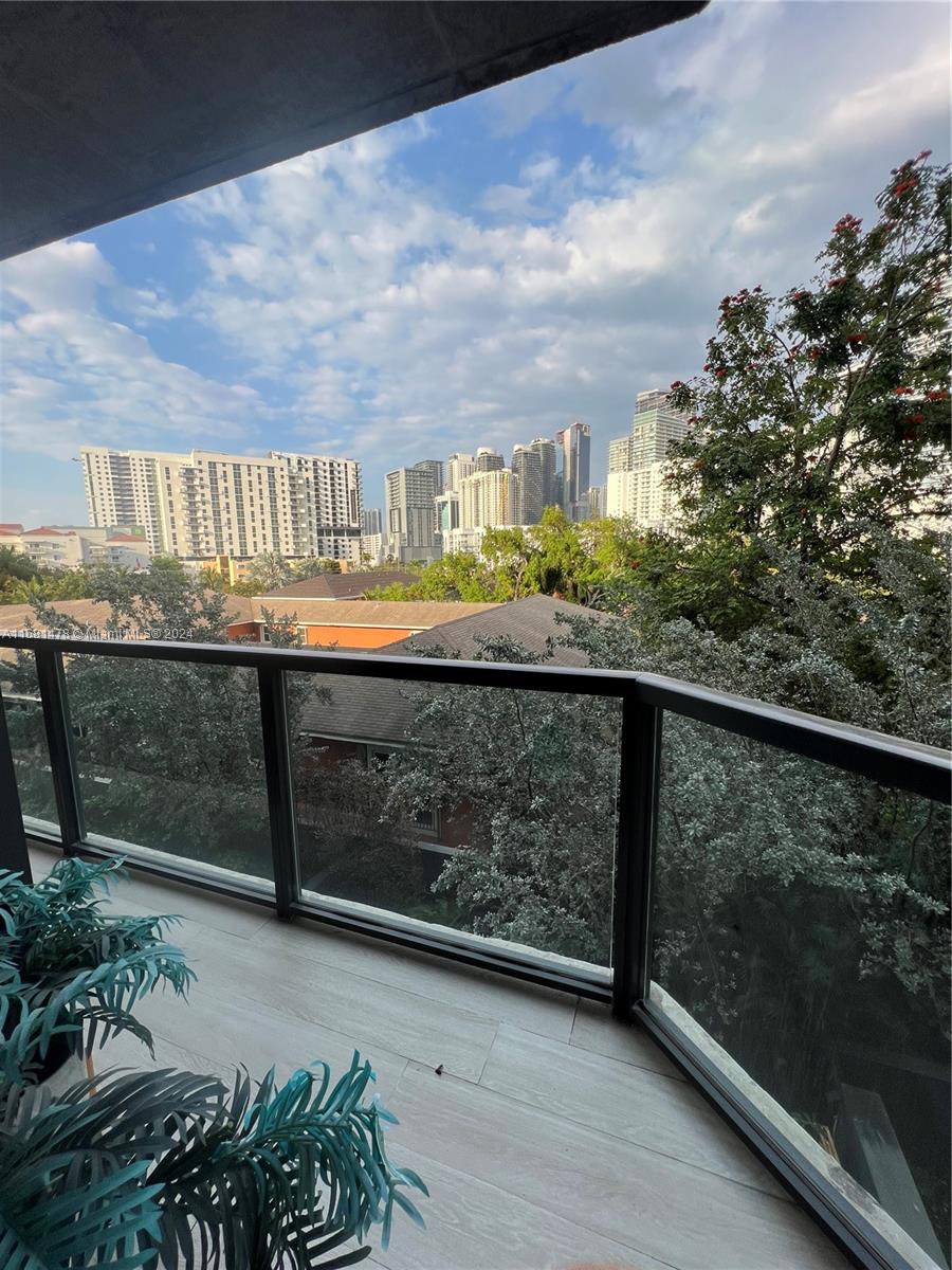 CASSA BRICKELL CONDO - Residential Lease