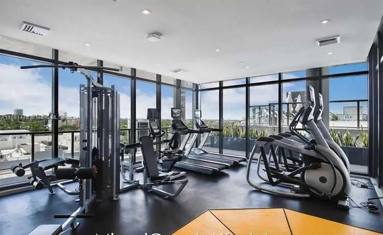 CASSA BRICKELL CONDO - Residential Lease