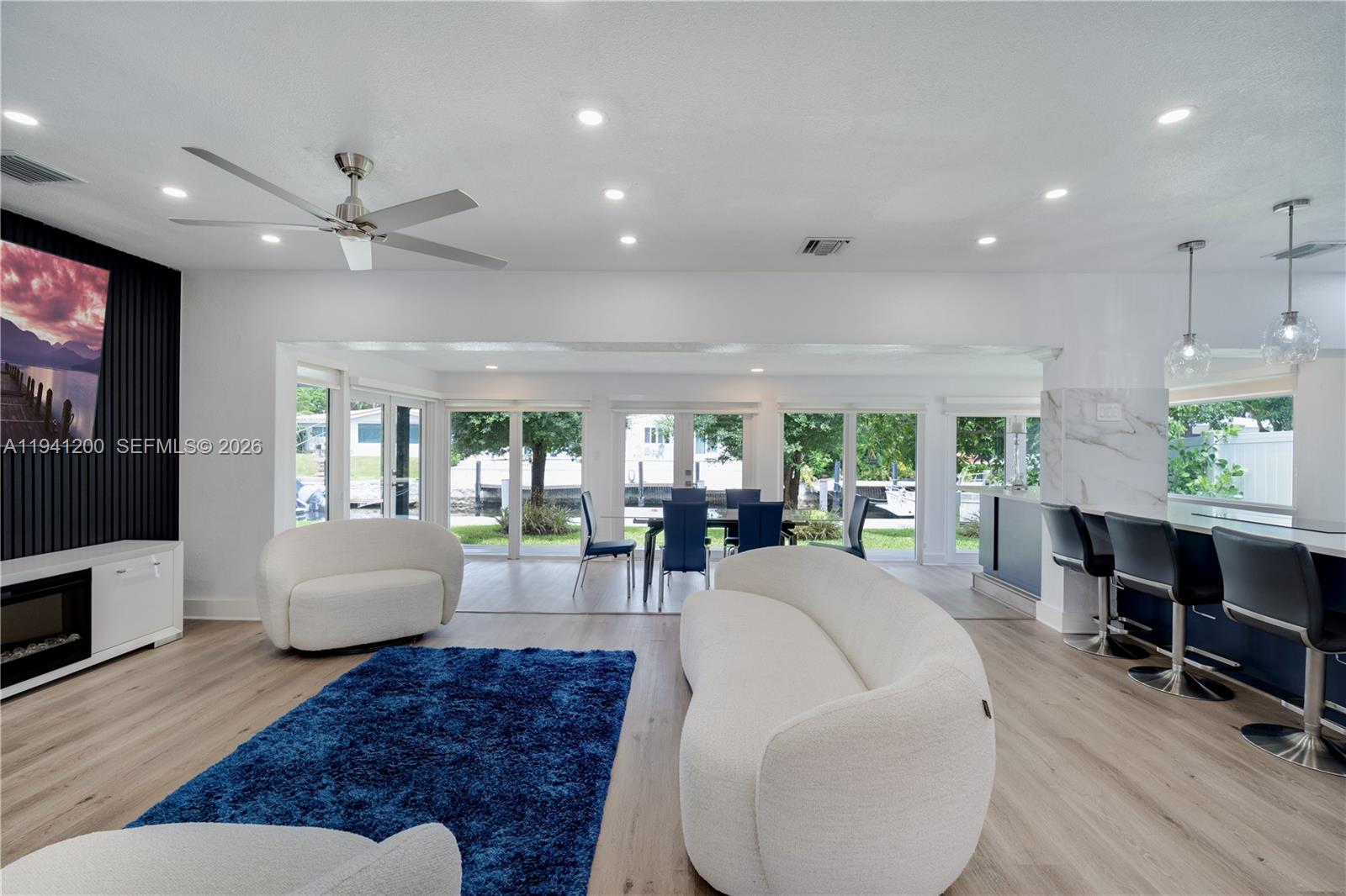 FLAMINGO PARK SEC - Residential Lease