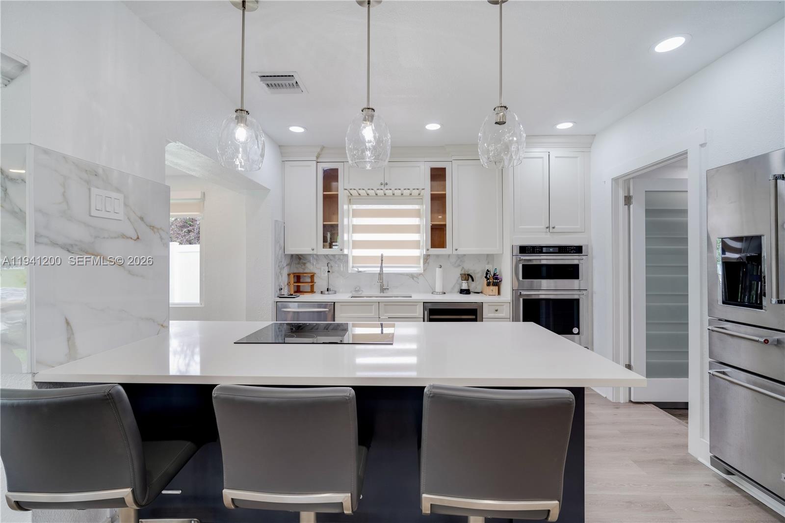 FLAMINGO PARK SEC - Residential Lease