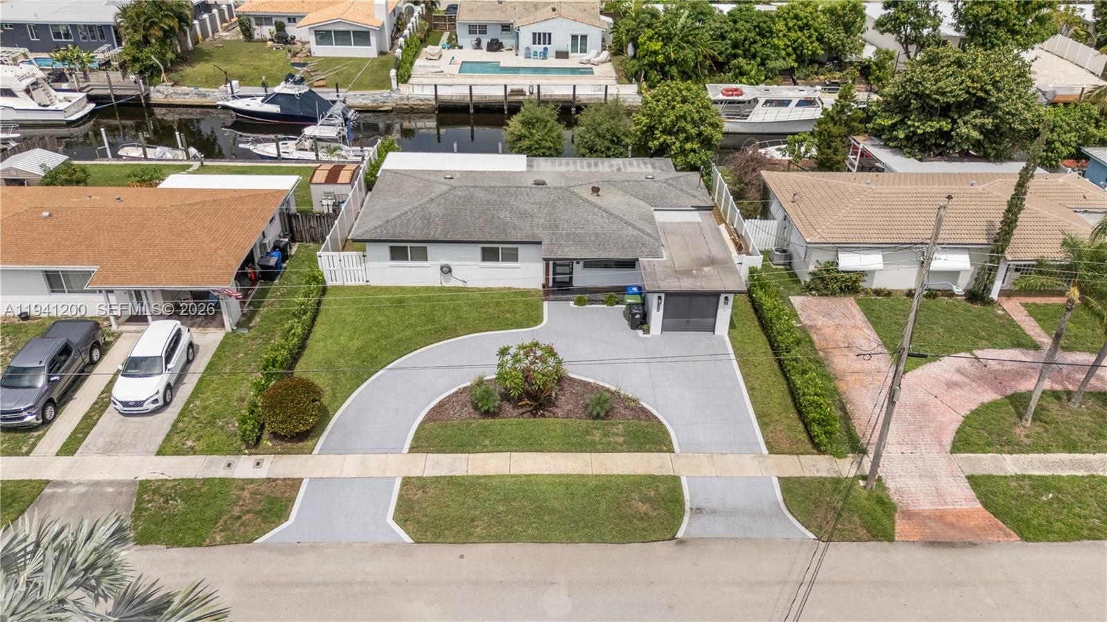 FLAMINGO PARK SEC - Residential Lease