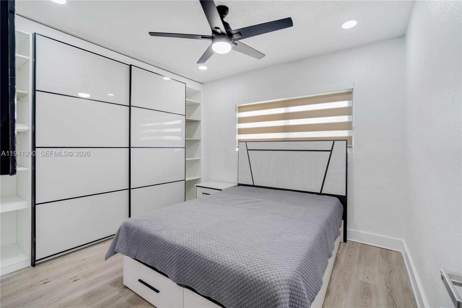 FLAMINGO PARK SEC - Residential Lease