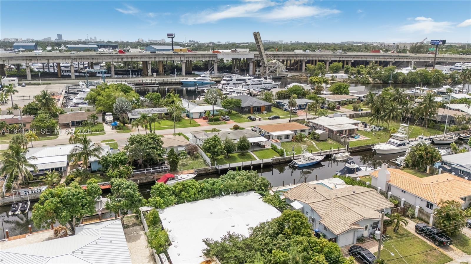 FLAMINGO PARK SEC - Residential Lease