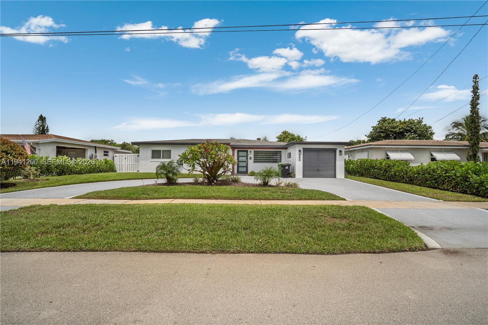 FLAMINGO PARK SEC - Residential Lease