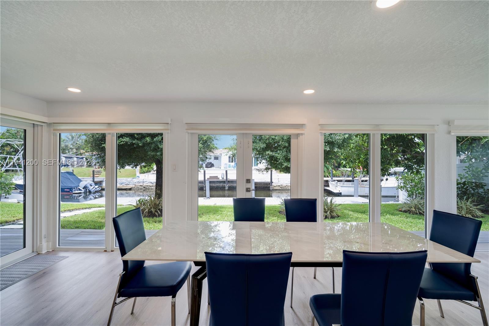 FLAMINGO PARK SEC - Residential Lease