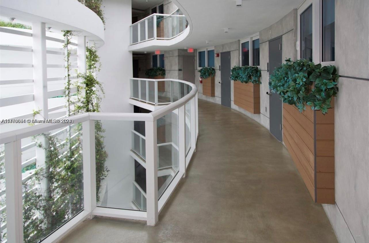 BAY HARBOUR ISLAND - Residential