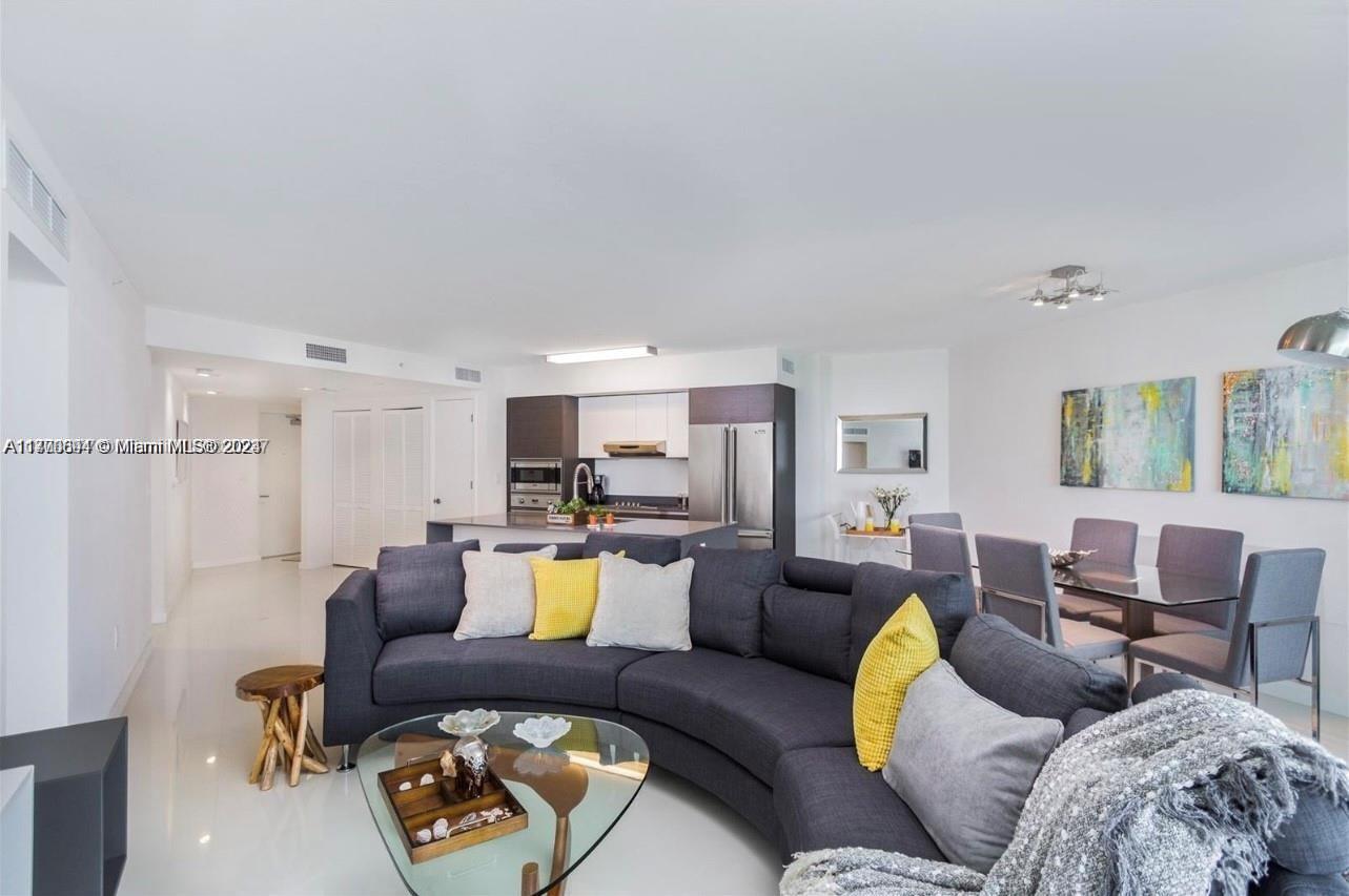 BAY HARBOUR ISLAND - Residential