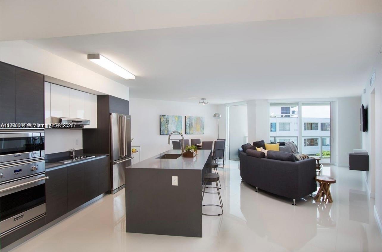 BAY HARBOUR ISLAND - Residential