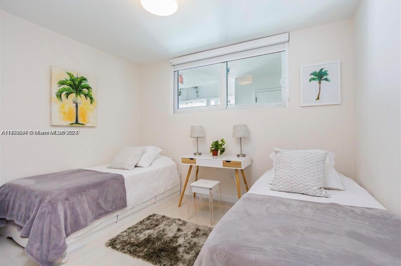BAY HARBOUR ISLAND - Residential