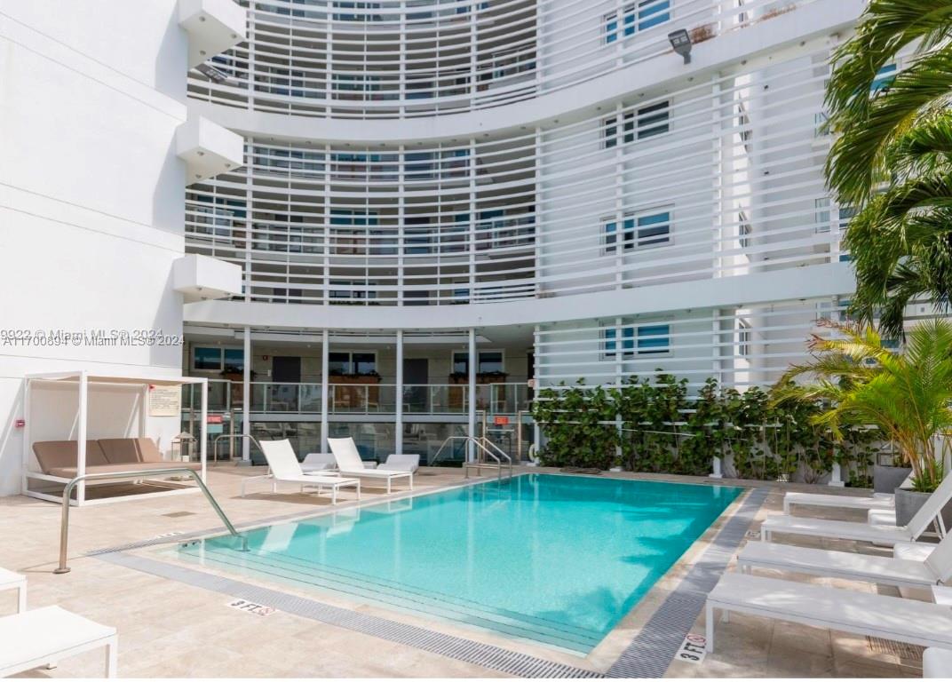 BAY HARBOUR ISLAND - Residential