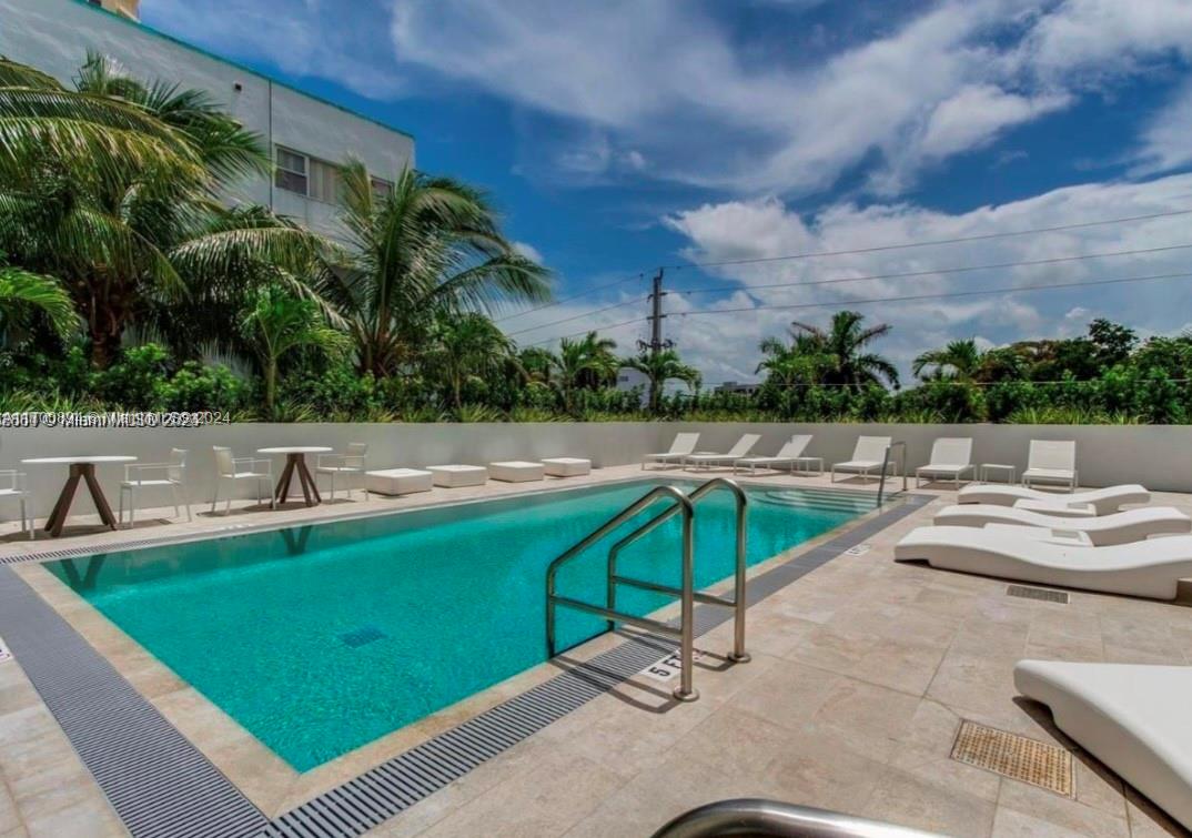 BAY HARBOUR ISLAND - Residential