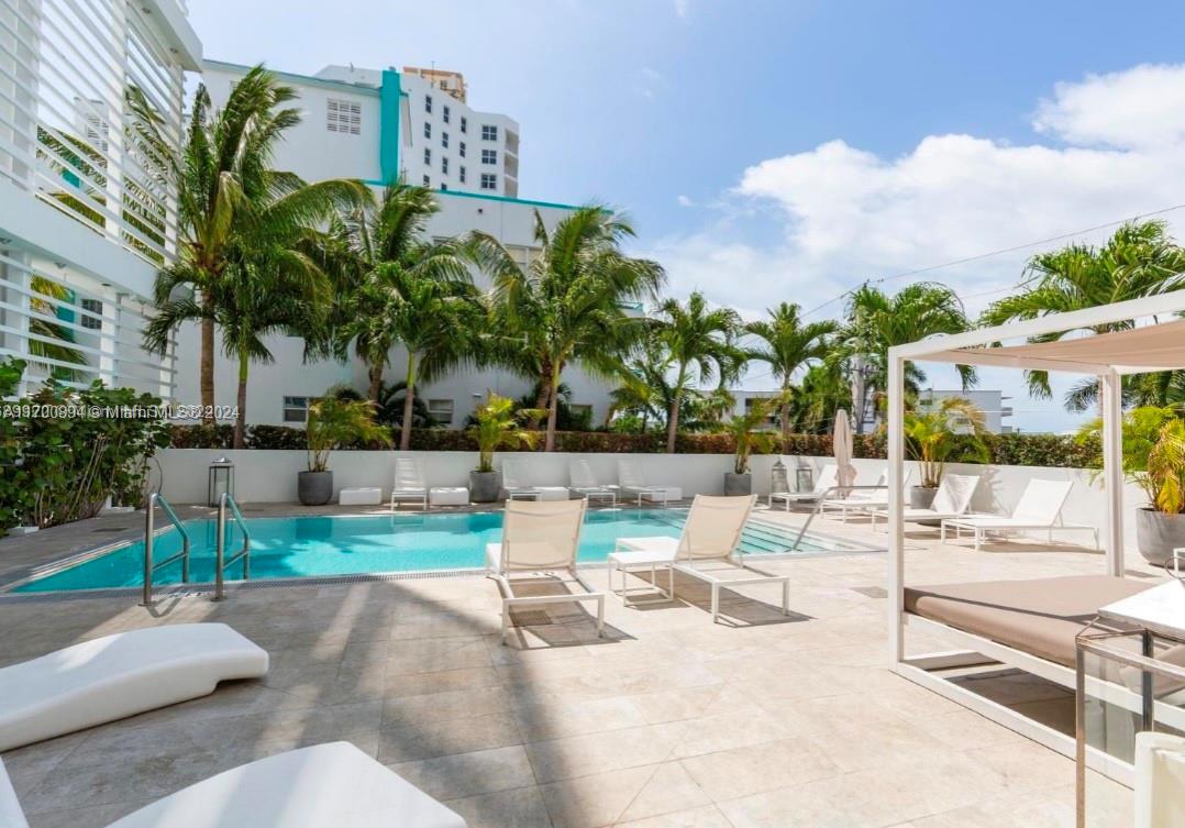 BAY HARBOUR ISLAND - Residential