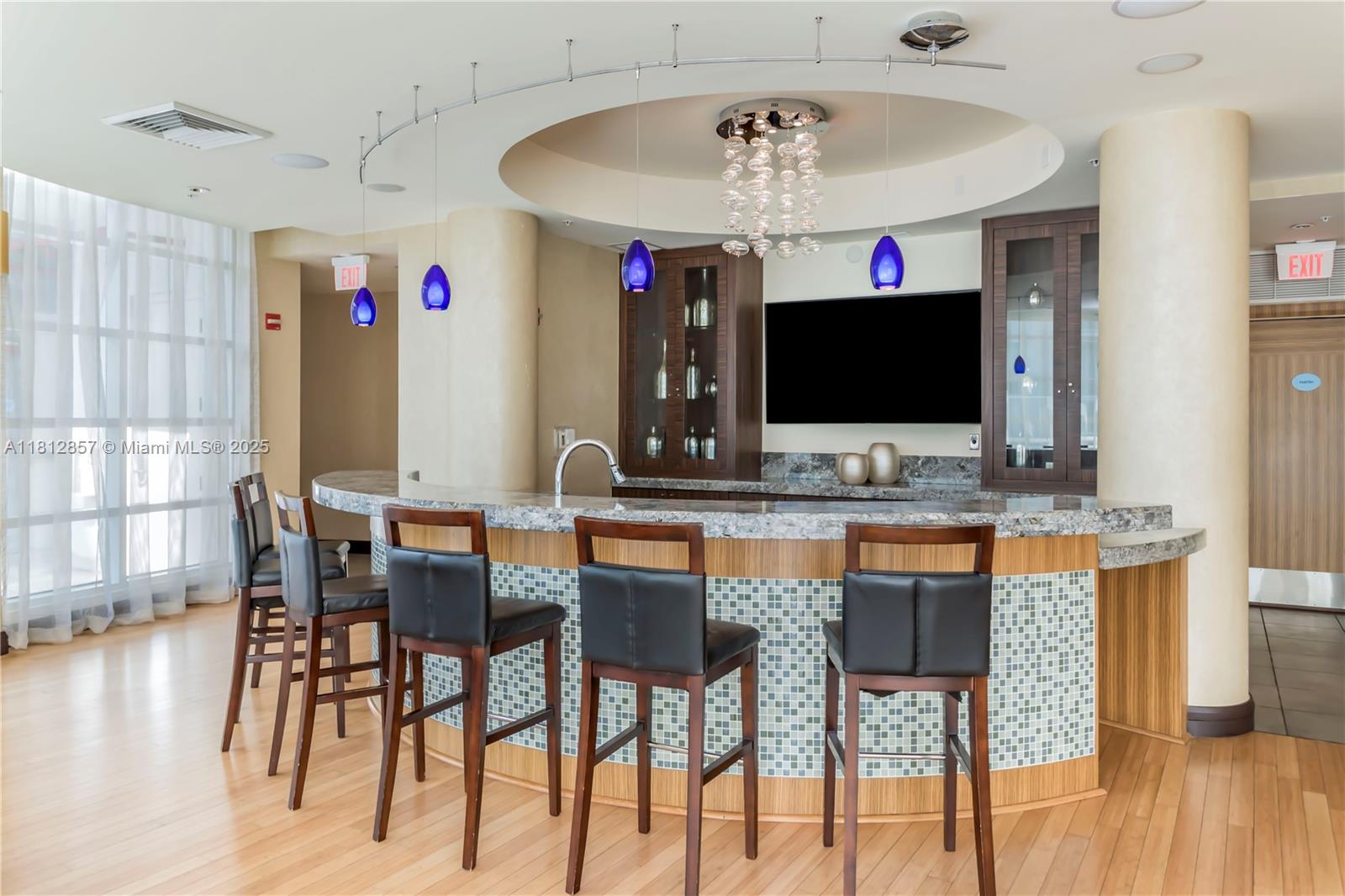 VIZCAYNE SOUTH CONDO - Residential