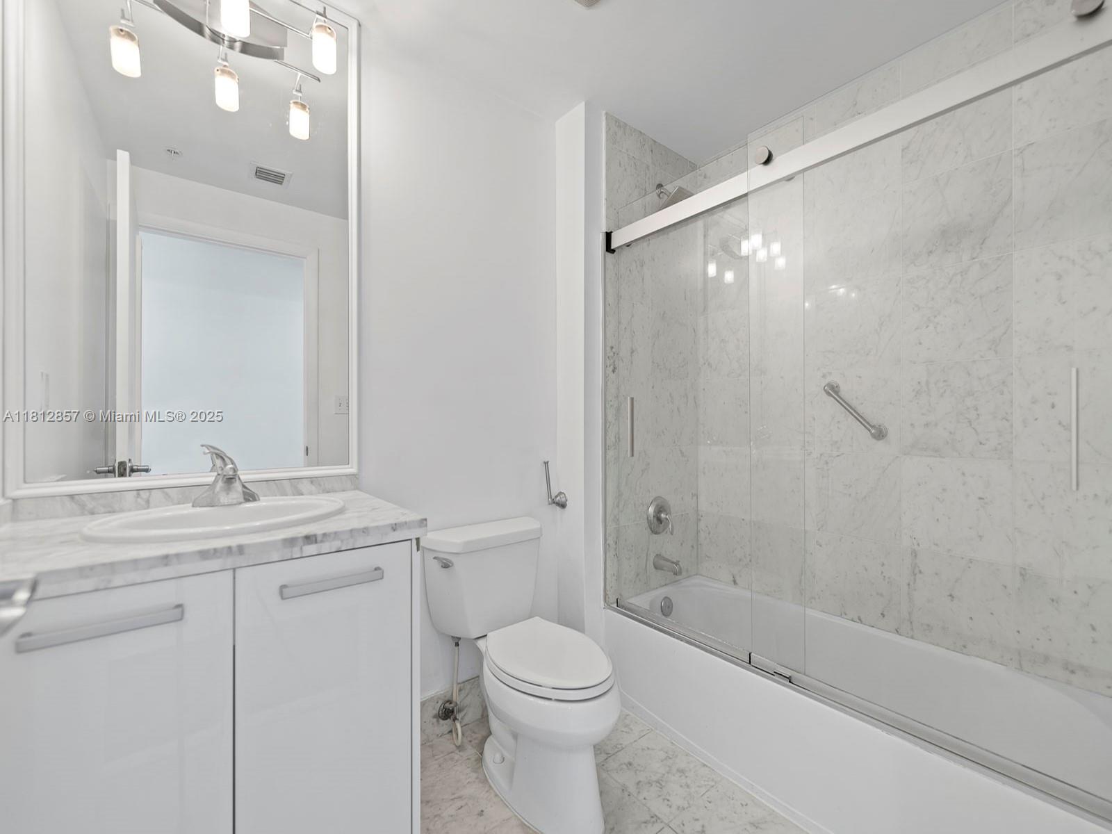 VIZCAYNE SOUTH CONDO - Residential