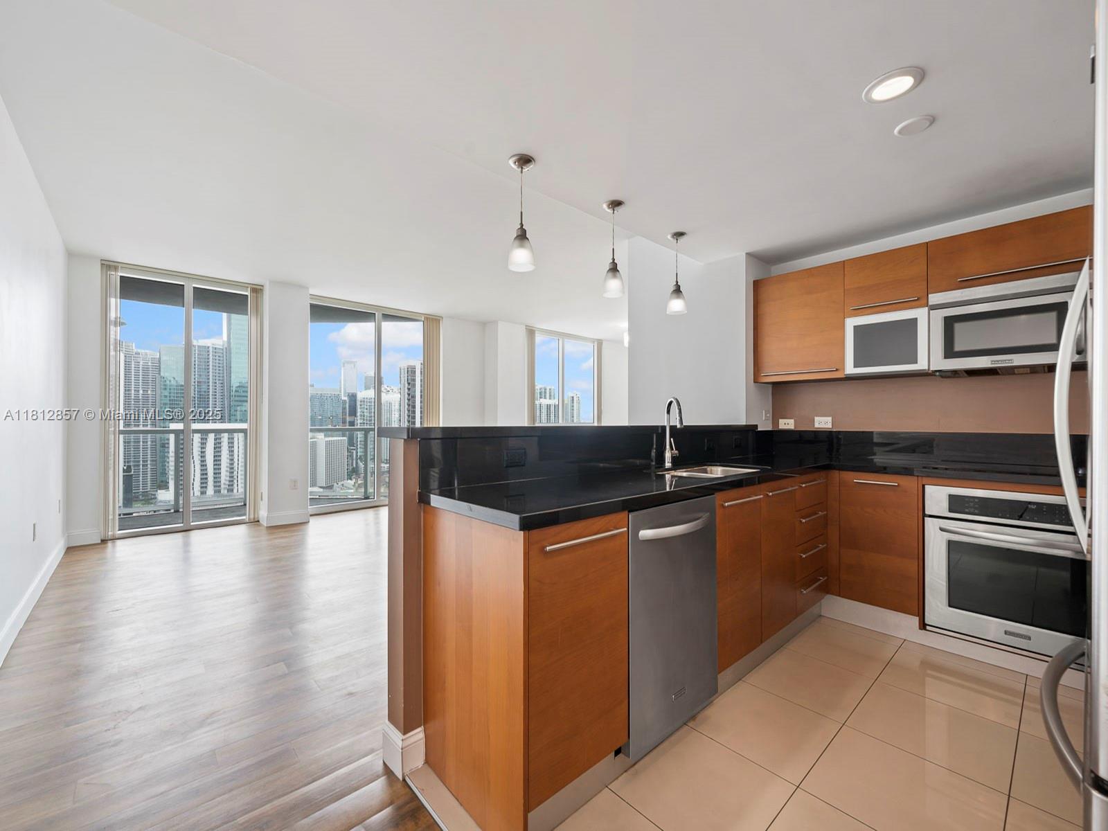 253 NE 2nd St 3108