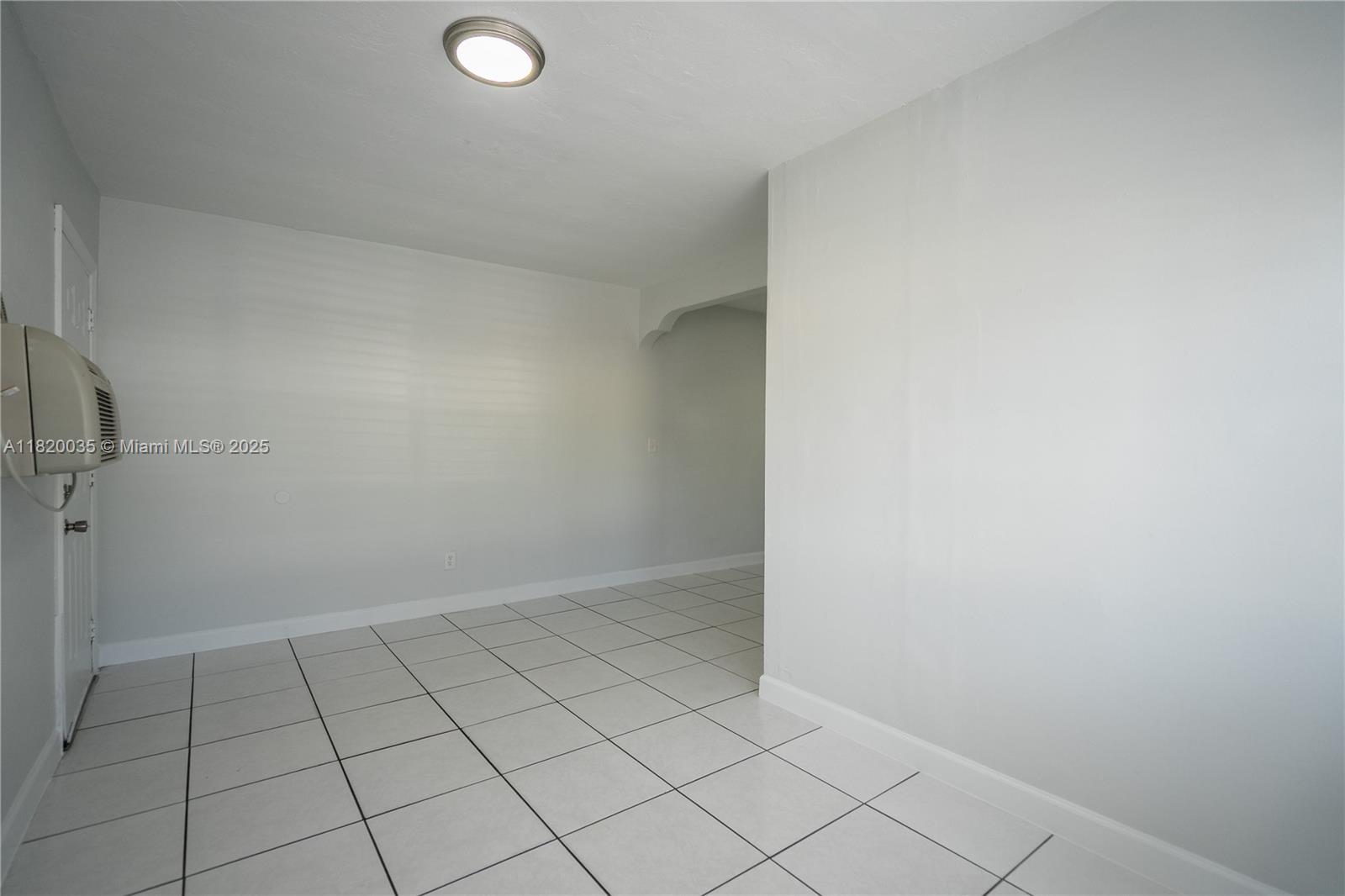 ALTOS DEL MAR NO 3 - Residential Lease