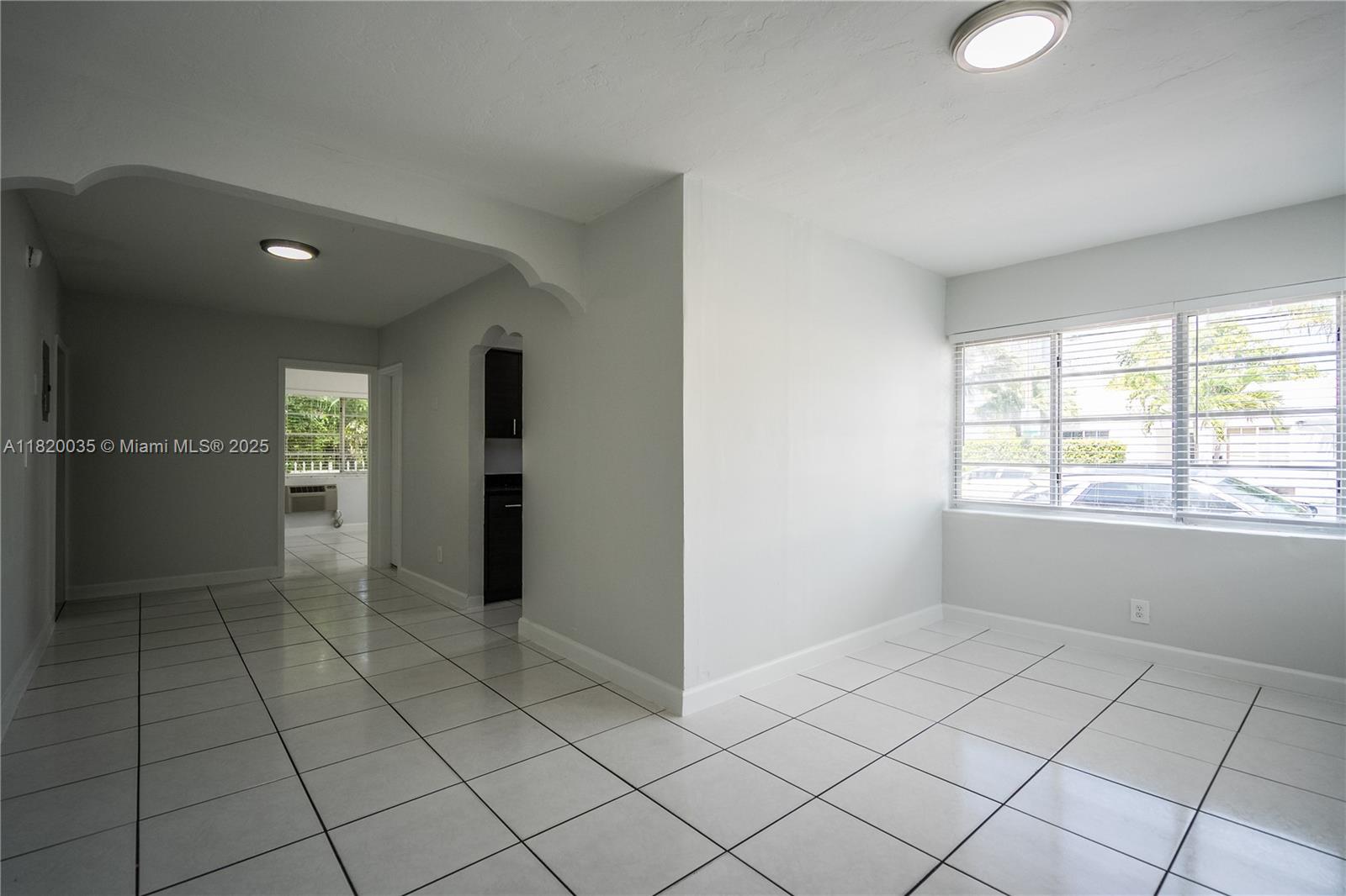ALTOS DEL MAR NO 3 - Residential Lease