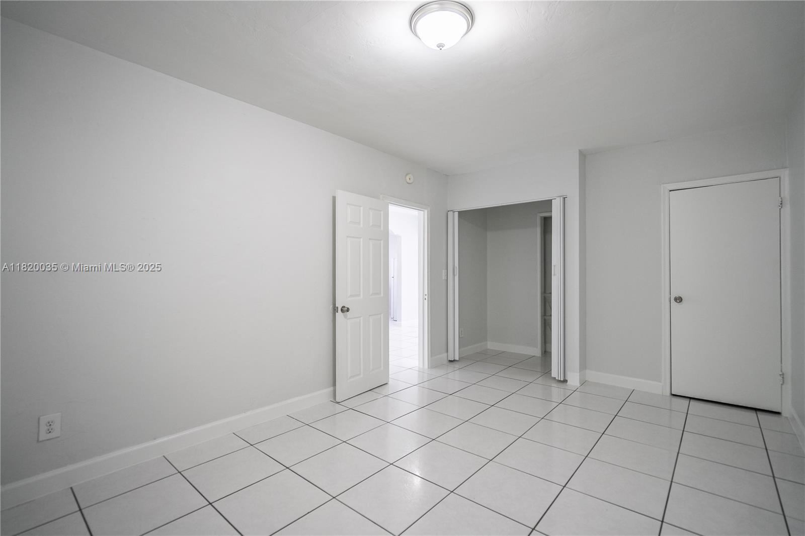 ALTOS DEL MAR NO 3 - Residential Lease