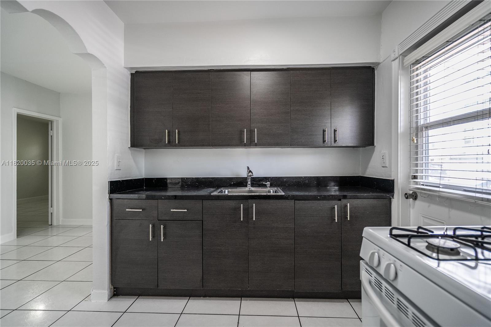 ALTOS DEL MAR NO 3 - Residential Lease