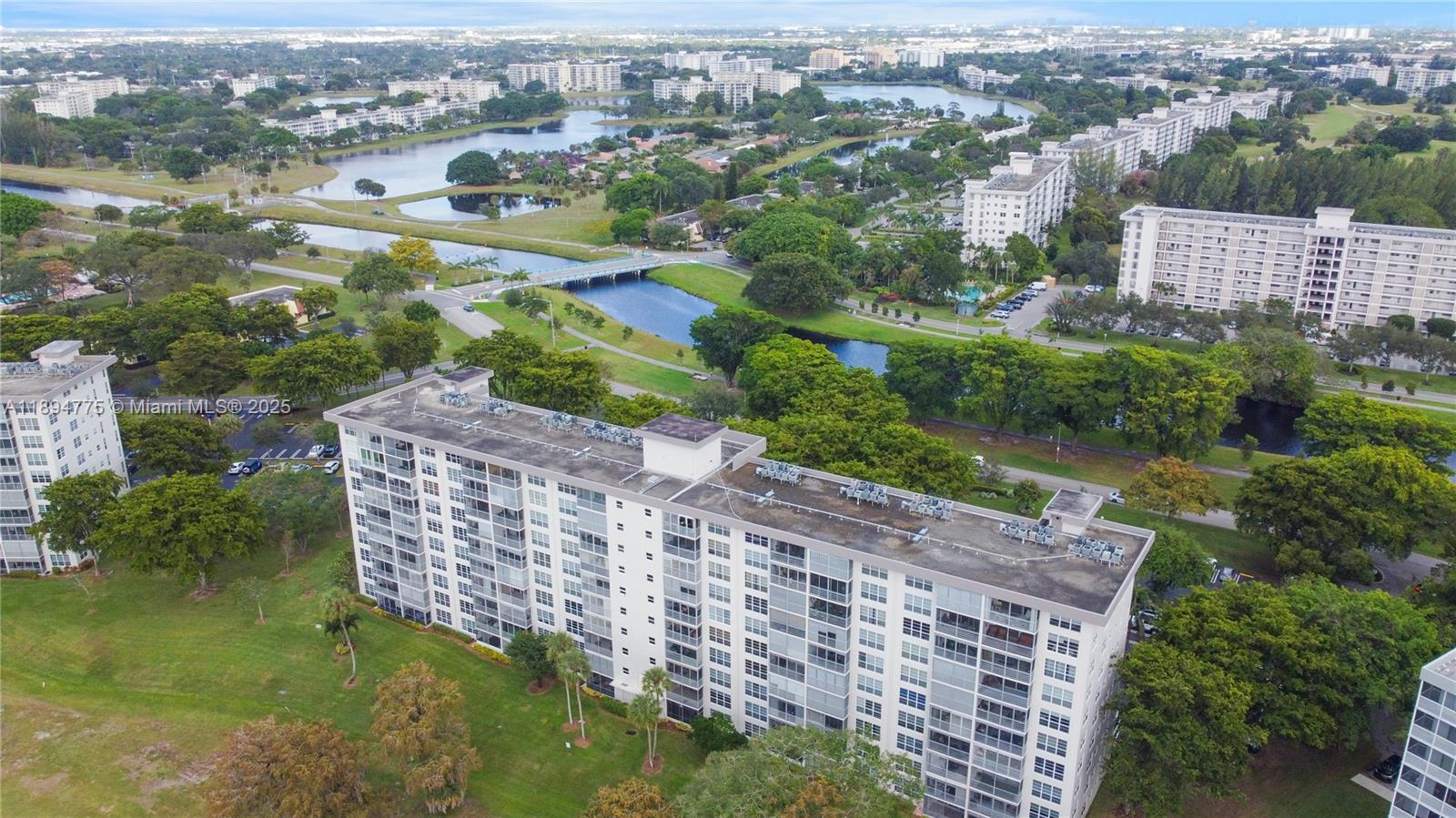 NO 60 PALM-AIRE COUNTRY C - Residential