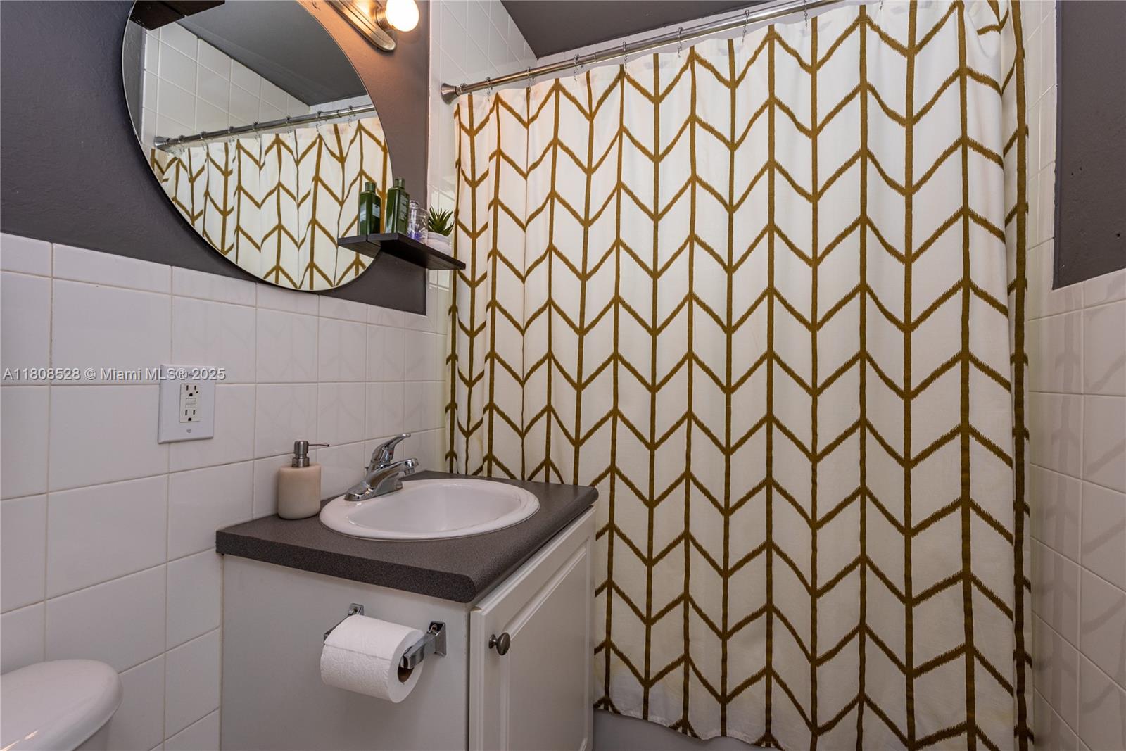 350 SO SHORE DR AT VILLAG - Residential