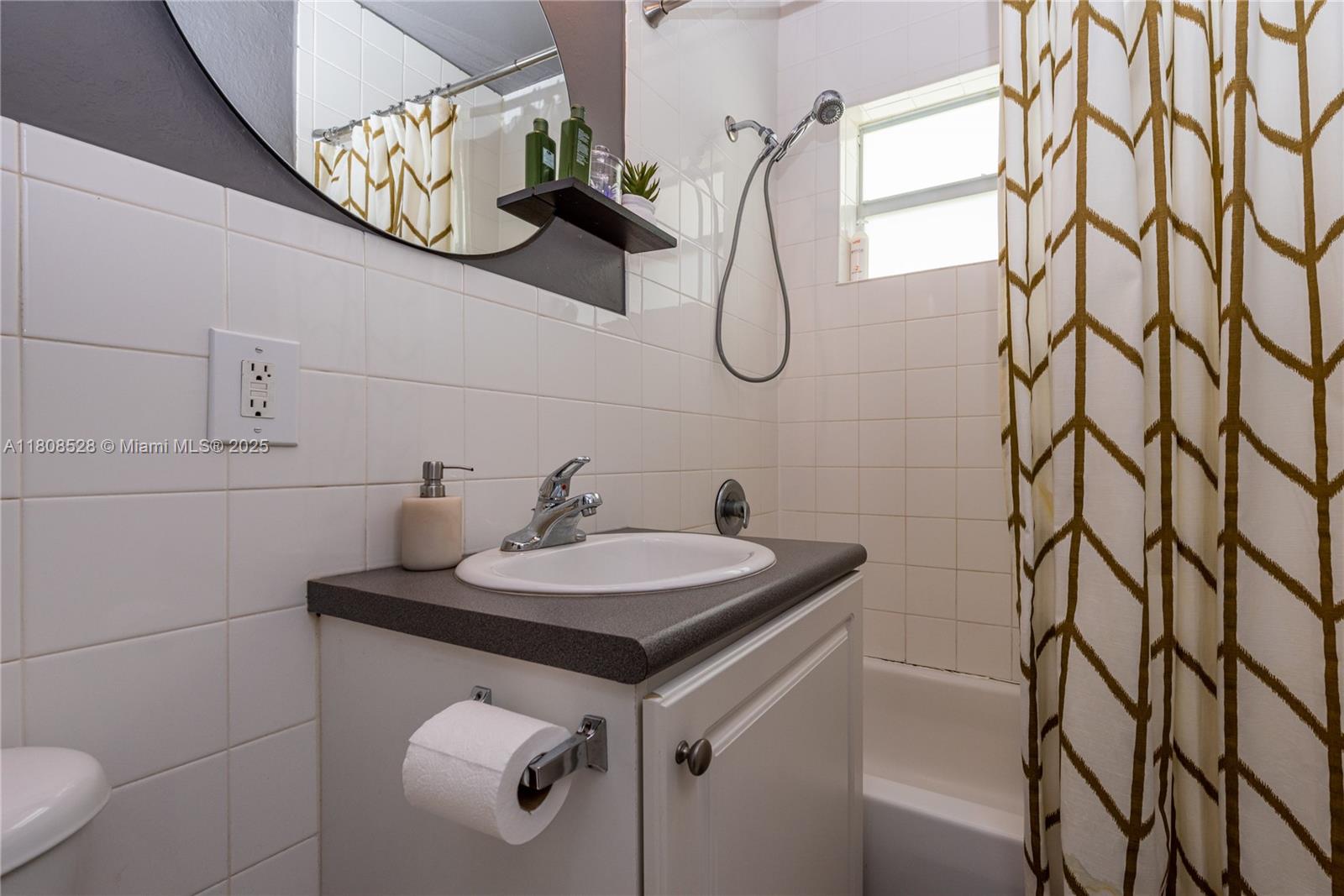 350 SO SHORE DR AT VILLAG - Residential