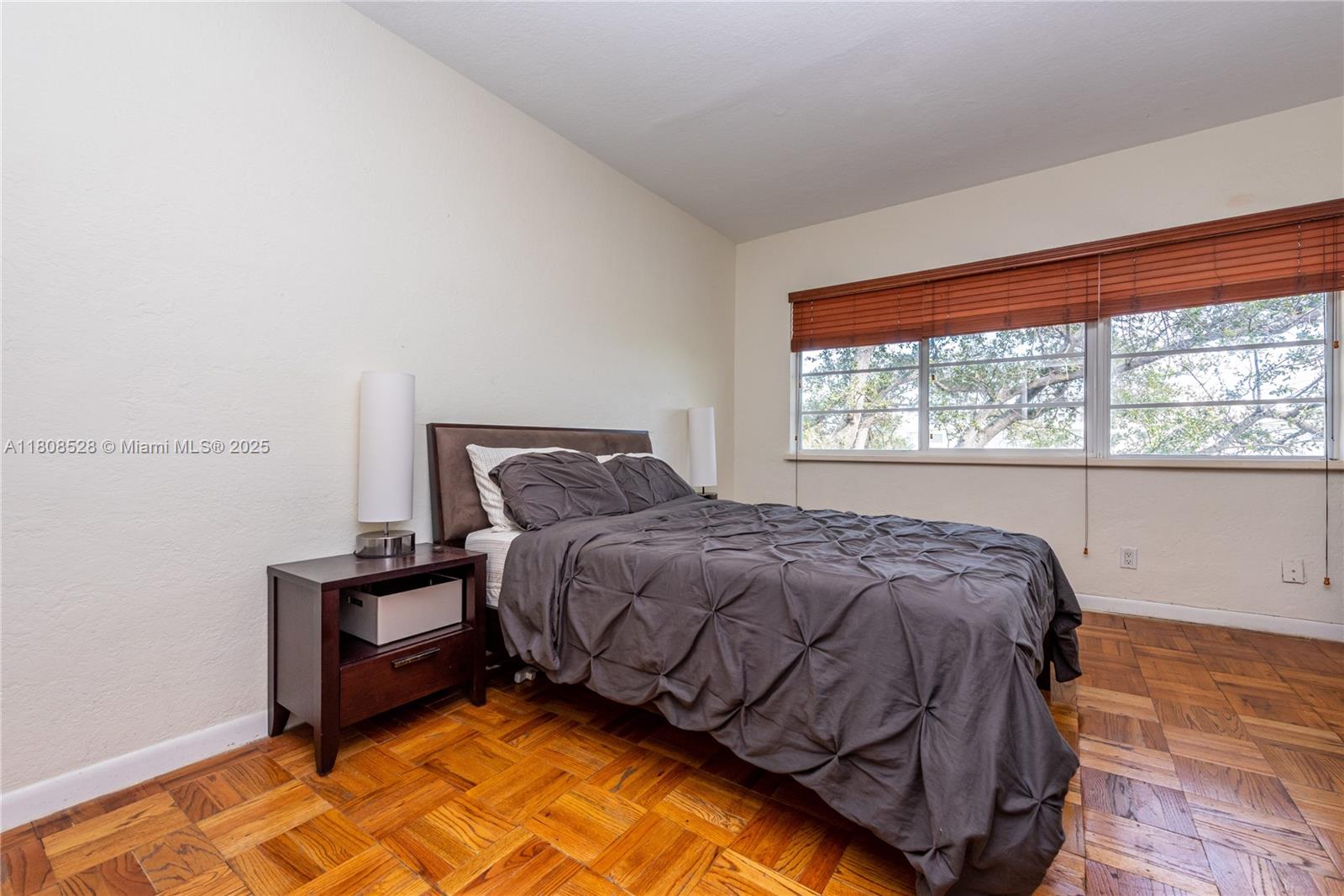 350 SO SHORE DR AT VILLAG - Residential