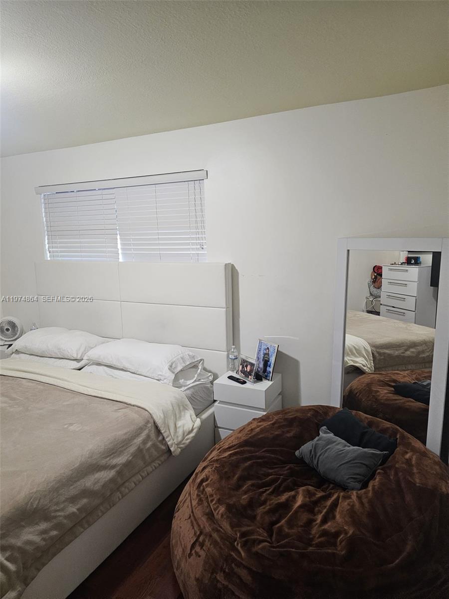 SUB OF PB 7-113 - Residential