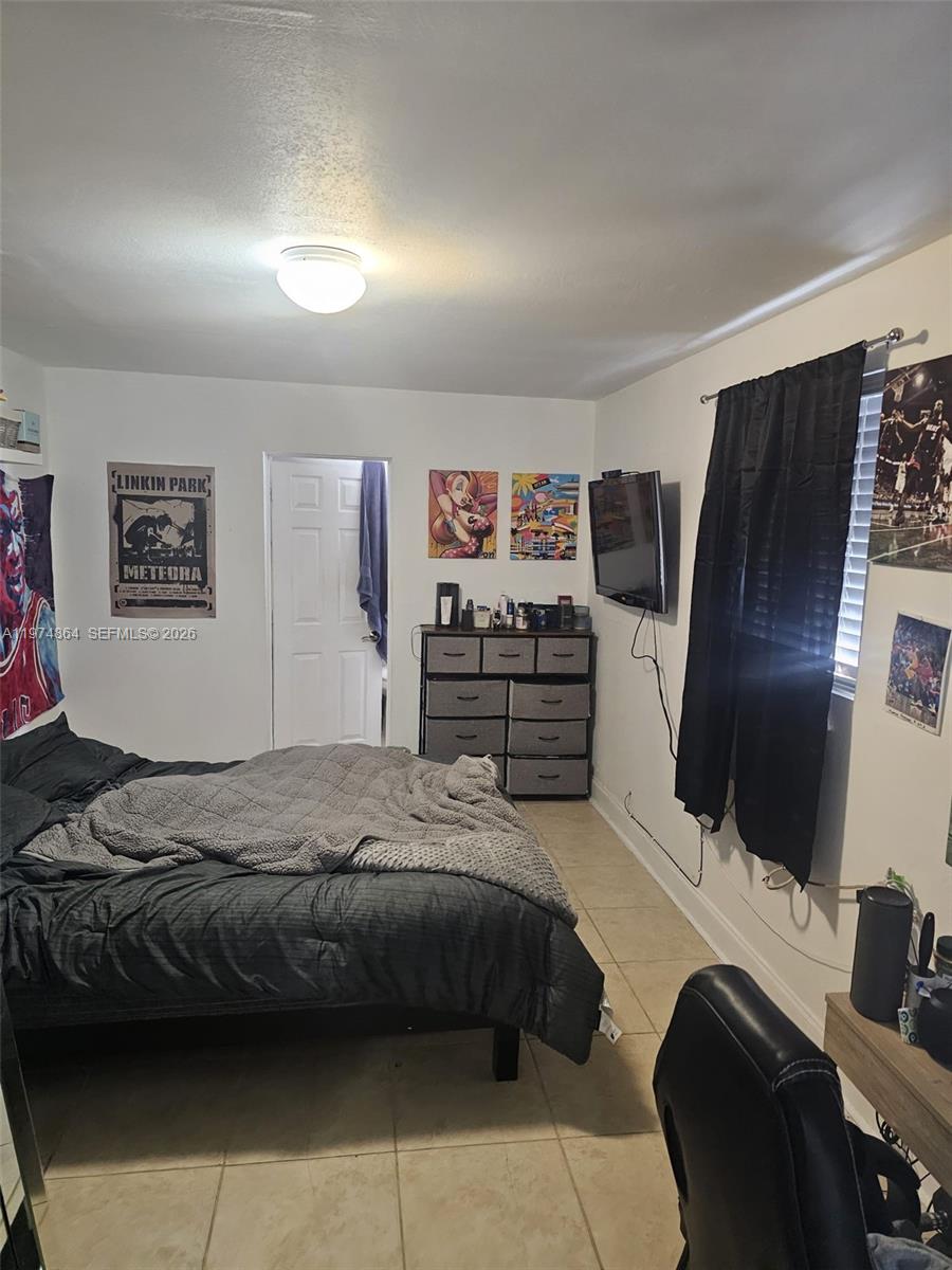 SUB OF PB 7-113 - Residential