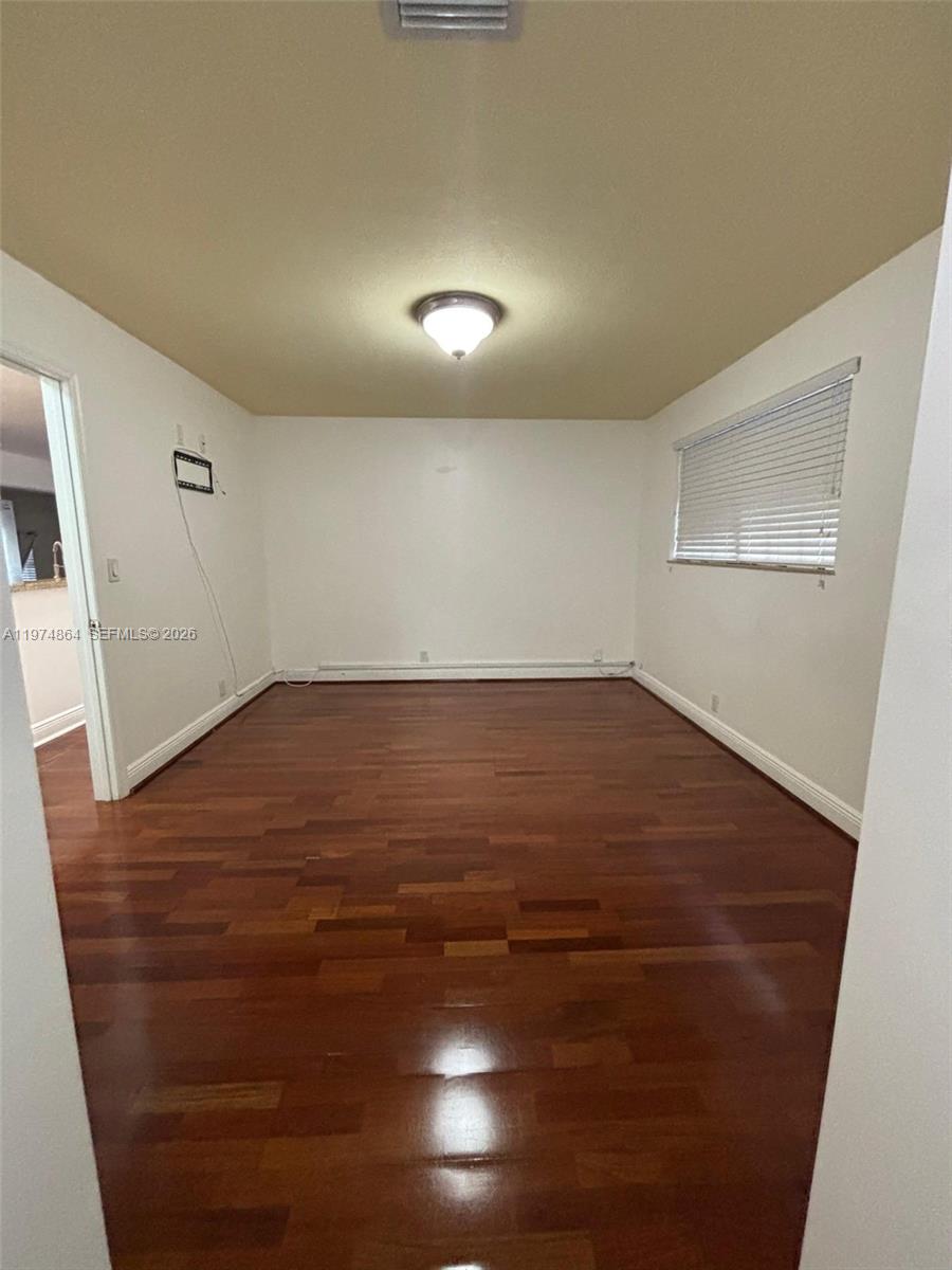 SUB OF PB 7-113 - Residential