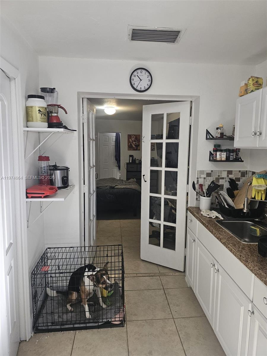 SUB OF PB 7-113 - Residential