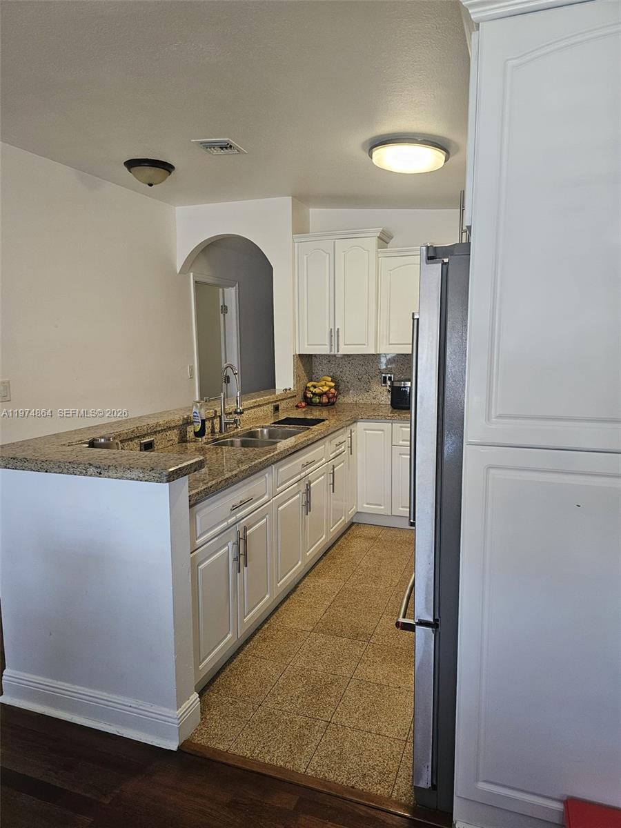 SUB OF PB 7-113 - Residential