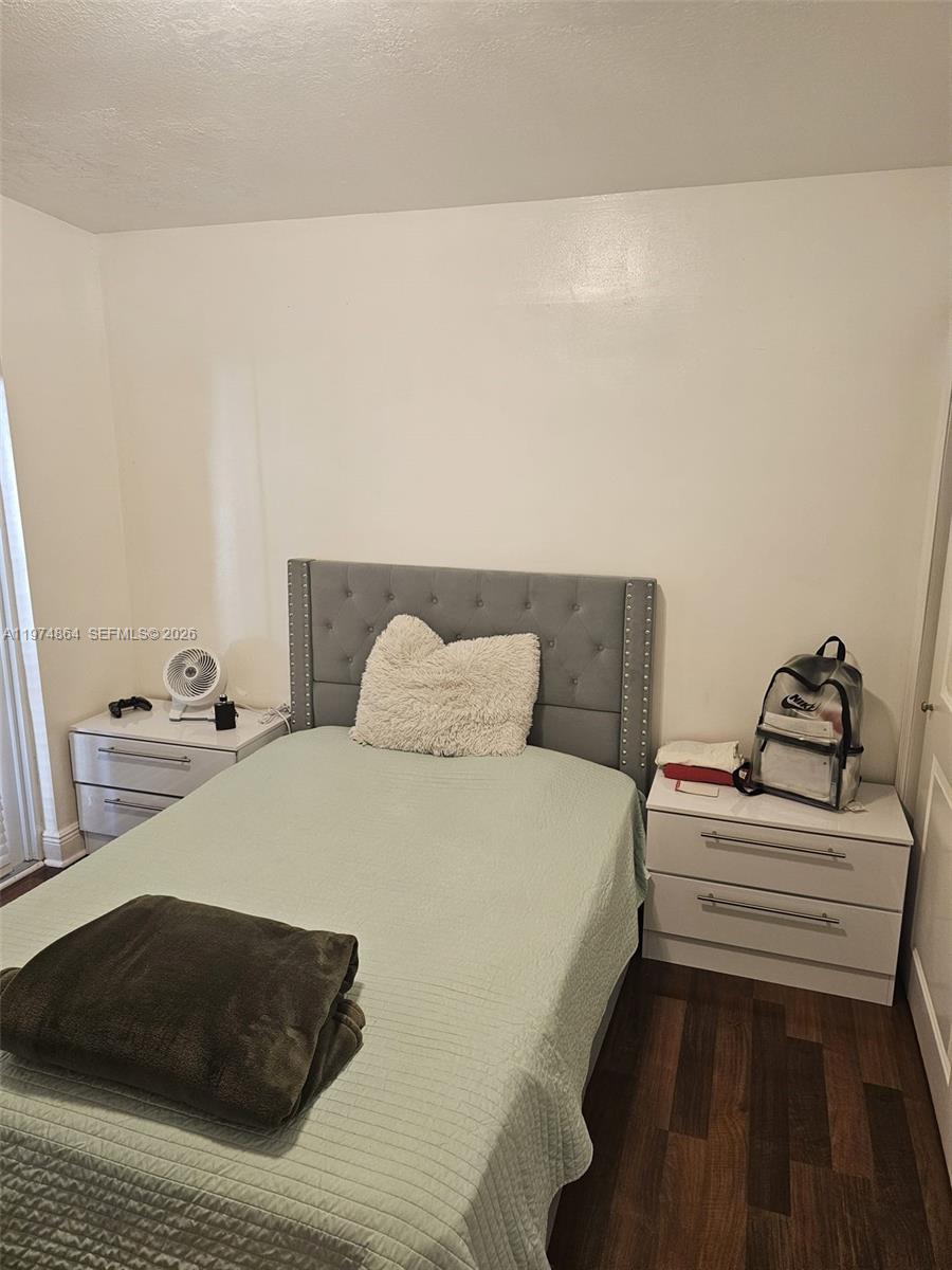 SUB OF PB 7-113 - Residential