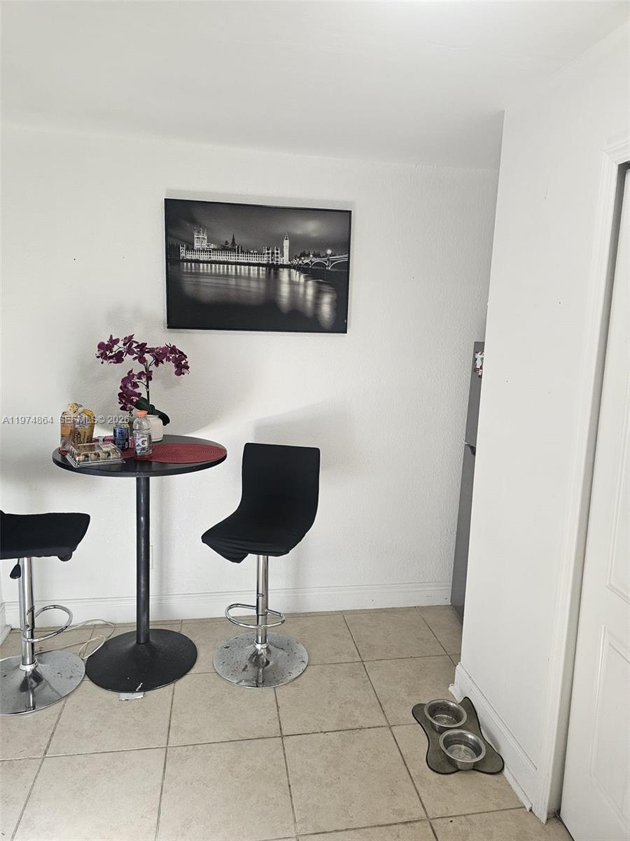 SUB OF PB 7-113 - Residential