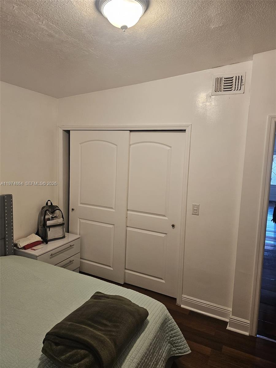 SUB OF PB 7-113 - Residential