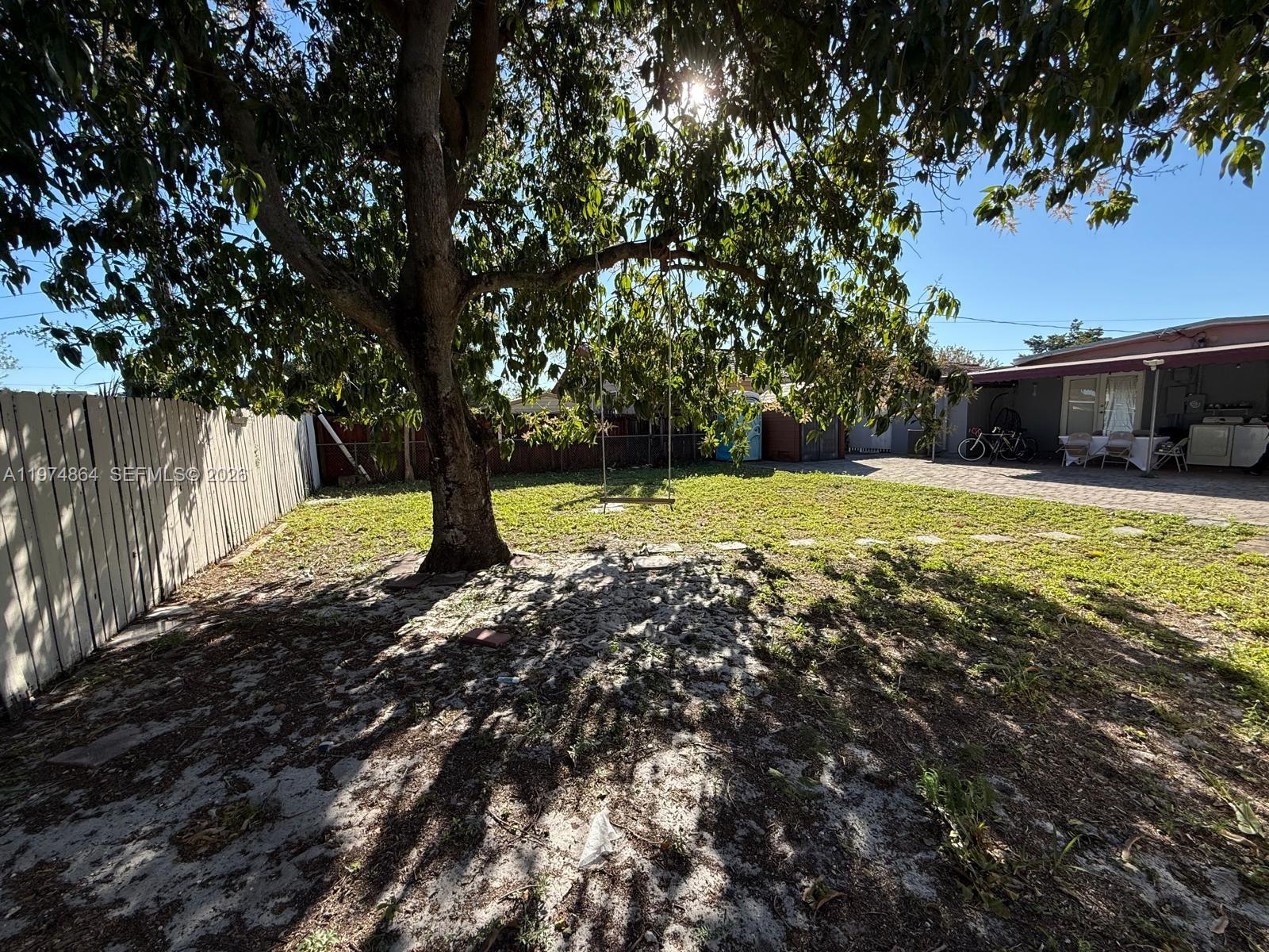 SUB OF PB 7-113 - Residential