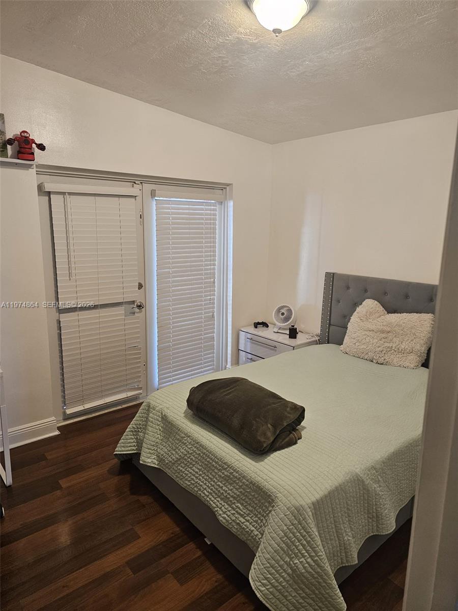 SUB OF PB 7-113 - Residential