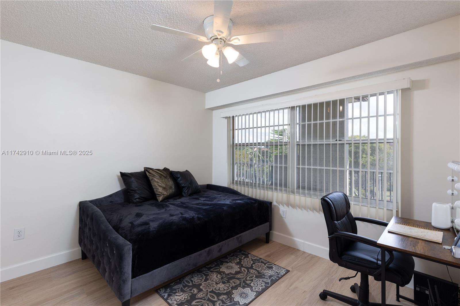 IVANHOE EAST AT CENTURY V - Residential