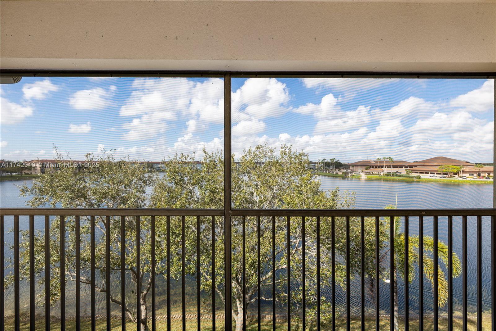 IVANHOE EAST AT CENTURY V - Residential
