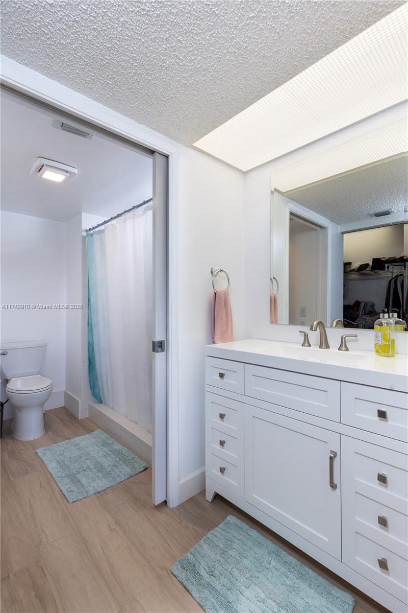 IVANHOE EAST AT CENTURY V - Residential