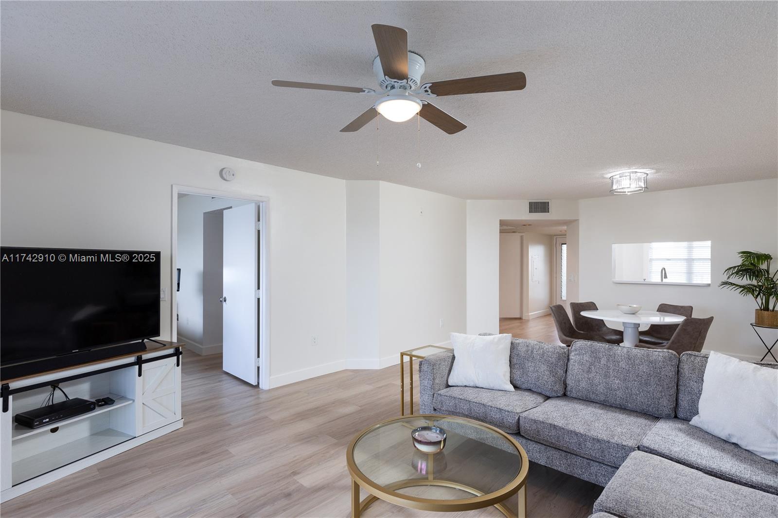 IVANHOE EAST AT CENTURY V - Residential